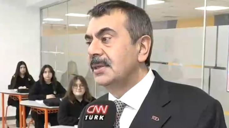 Bakan Tekin’den Demirören Medya Lisesi’ne ziyaret