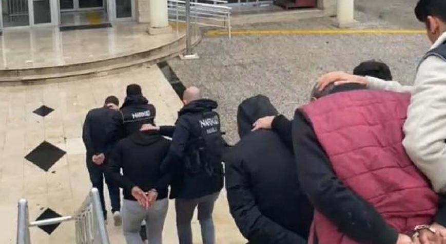 Naz uyuşturucuları yine buldu! 4 kişi tutuklandı