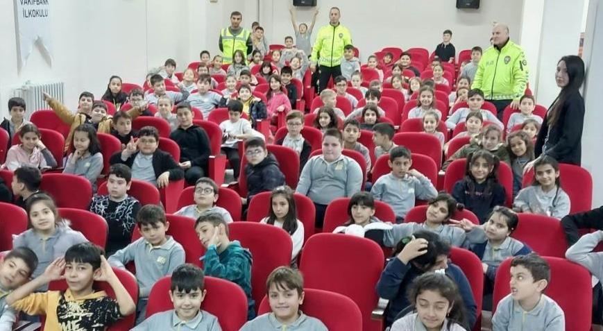 Yalova’da öğrencilere trafik eğitimi verildi