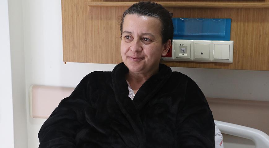 Karnının sürekli büyümesinden dolayı kilo aldığını düşündü! Hastanede hayatının şokunu yaşadı