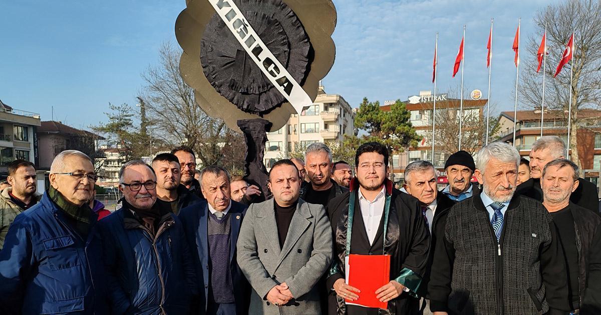 CHP’li Özcan’ın ‘Yığılca’ sözlerine siyah çelenkli tepki
