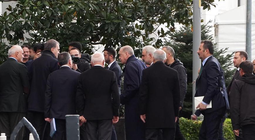 İstanbul’da önemli buluşma! Erdoğan AK Parti İl Başkanlığına geldi