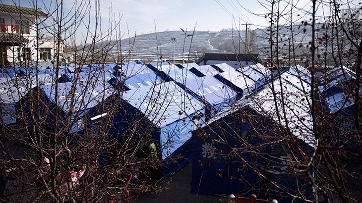 Çin’deki deprem felaketindeki can kaybı 131’e yükseldi
