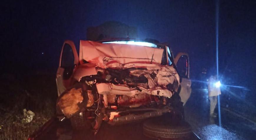 Balıkesir’de cip ile kamyon çarpıştı; 3 kişi hayatını kaybetti