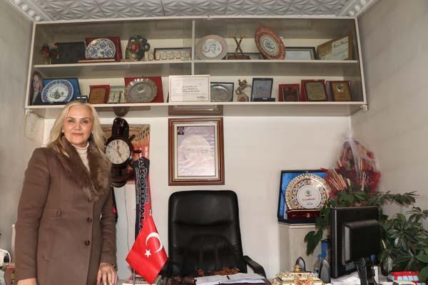 3 dönem tüm rakiplerine fark atıp, seçimleri üst üste kazandı! Van'ın ilk ve tek kadın muhtarı