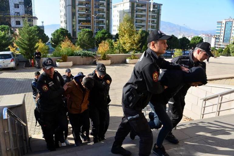 Bir pastaya TC kimlik numarası! Vatandaşları tehditle dolandırıyorlardı