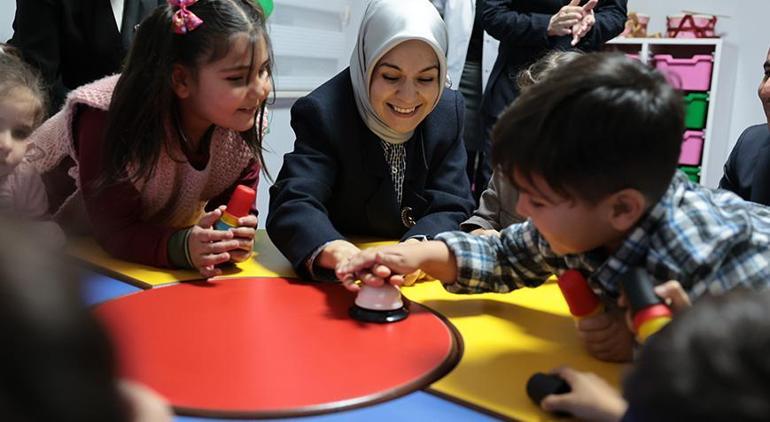 Aile ve Sosyal Hizmetler Bakanı Göktaş’ın Şırnak ziyaretinde renkli görüntüler yaşandı