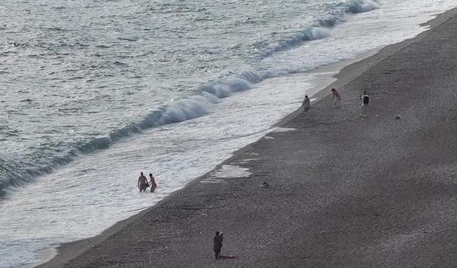 Sabah kış öğleden sonra yaz! Antalya'da aynı gün iki mevsim