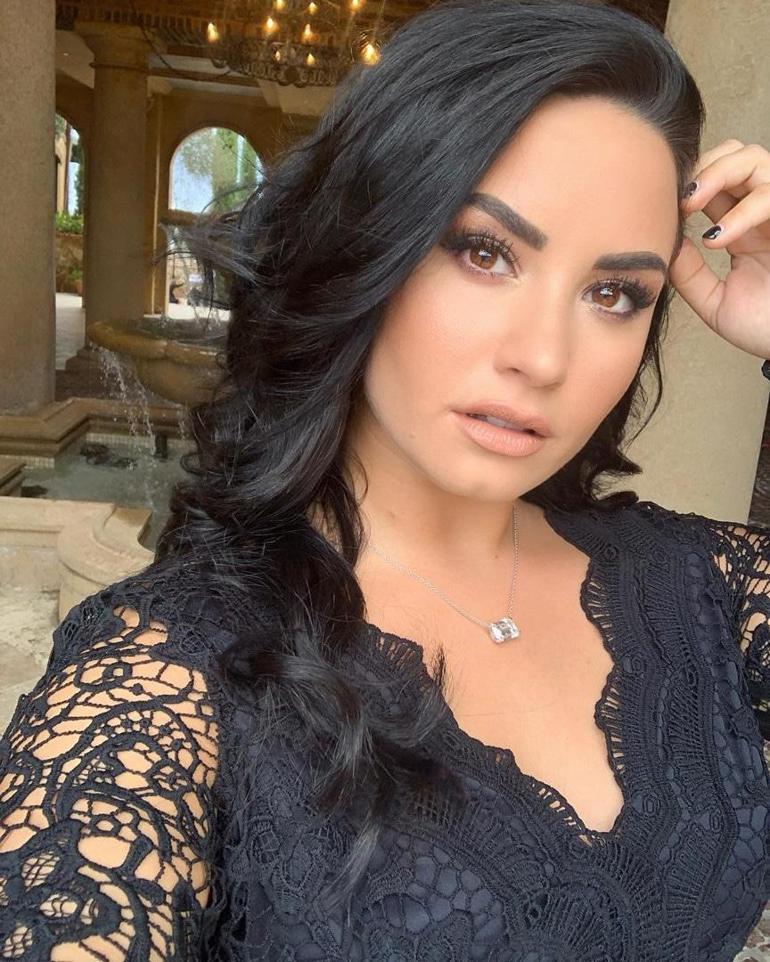 Demi Lovato nişanlandı: Hayatımın aşkıyla evleneceğime inanamıyorum!