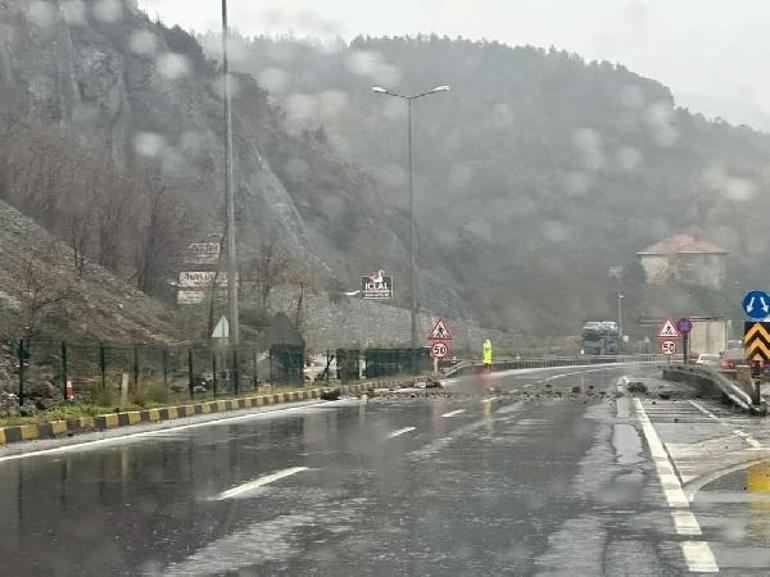 Zonguldak'ta Hastane yolu çöktü: 'Tanı Merkezi' kapatıldı