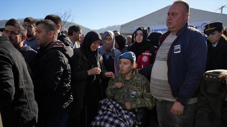 Kahramanlara son veda! Şehit eşinin sözleri duygulandırdı
