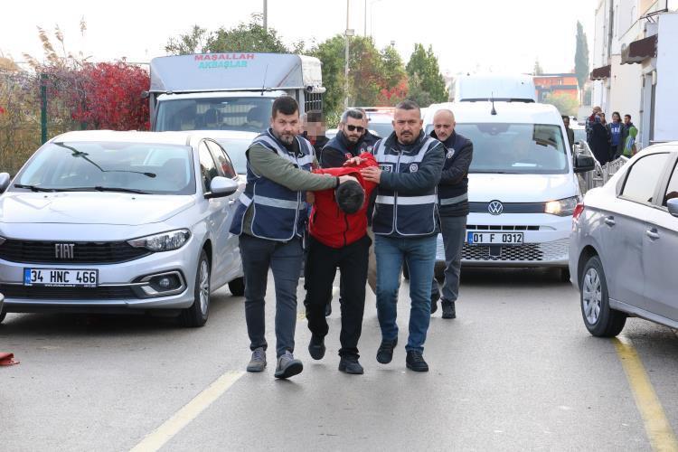 Anahtarlık şeklinde suikast tabancası! İhbar geldi, harekete geçildi