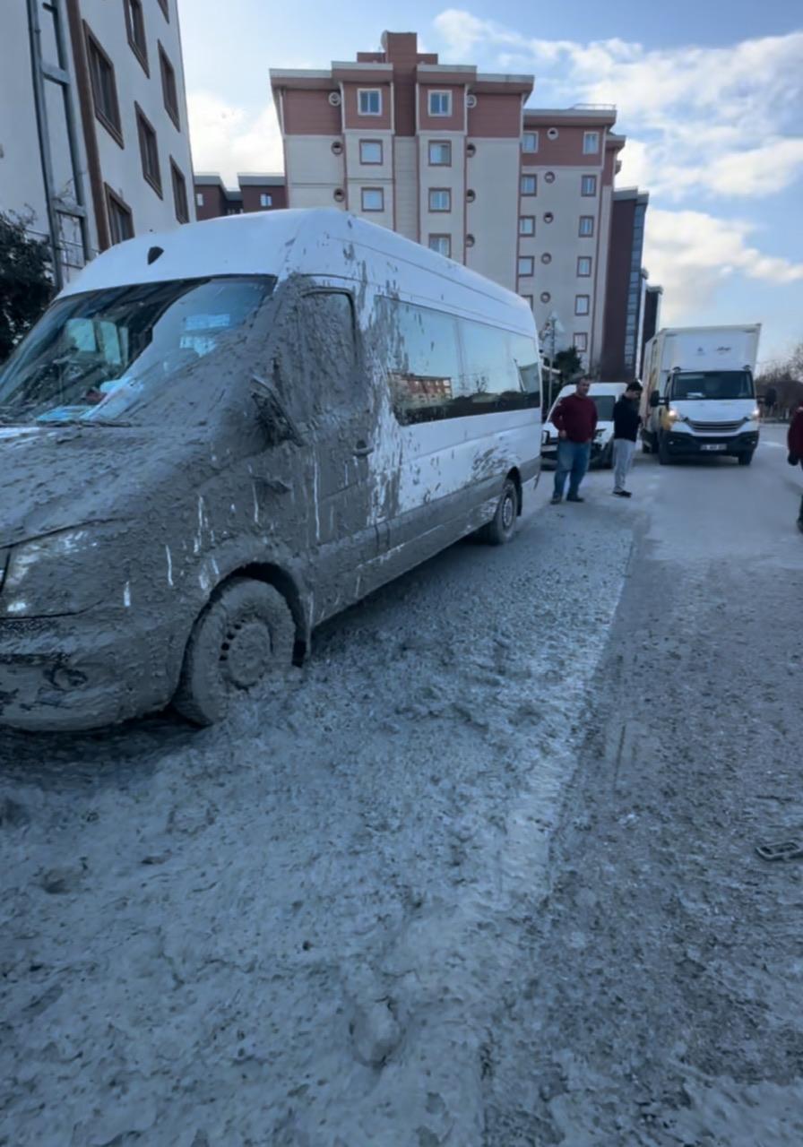 Pendik'te araç sahiplerine beton şoku! Bu manzarayla karşılaştılar