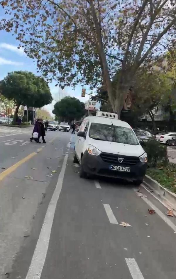 Bağdat Caddesi'ndeki tehlike! Bisiklet kullananlar isyan etti