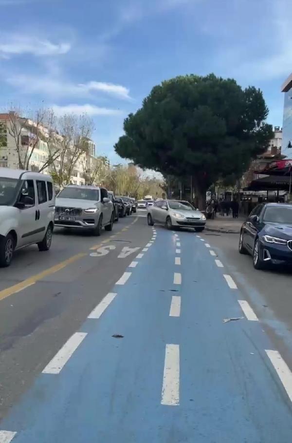 Bağdat Caddesi'ndeki tehlike! Bisiklet kullananlar isyan etti