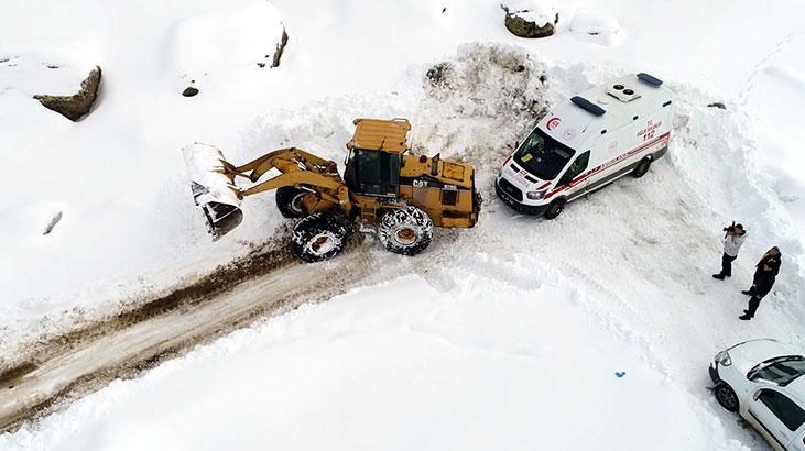 Van'da 95 yaşındaki hasta için ekipler seferber oldu