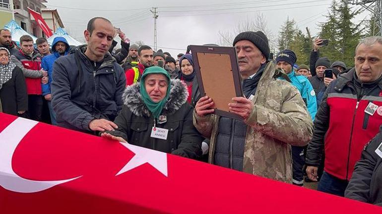 Şehit Aslan, Amasya'da son yolculuğuna uğurlandı