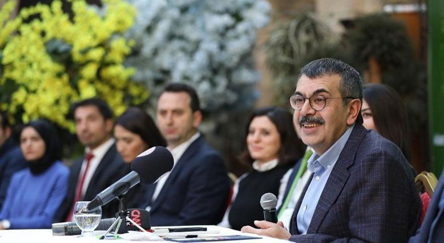 Bakan Tekin Sivas’ta öğretmenlerle bir araya geldi