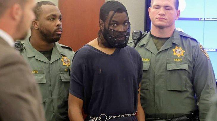 Yargıcın üzerine uçarak saldıran mahkumun son hali kamerada