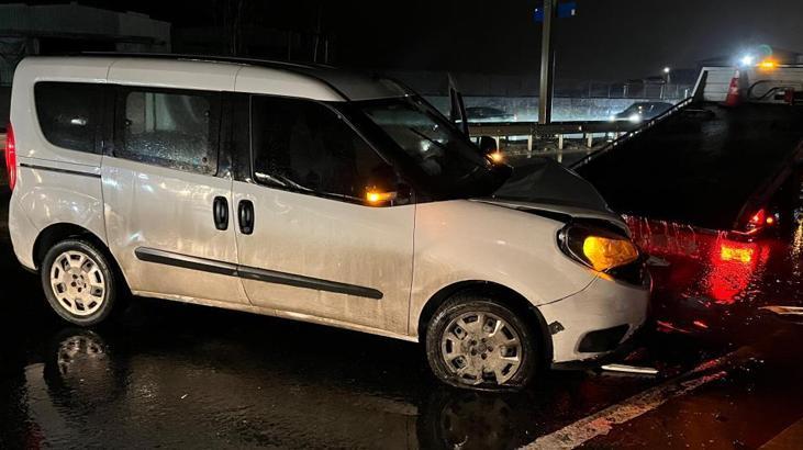 Başakşehir’de zincirleme trafik kazası: 1’i ağır 3 yaralı