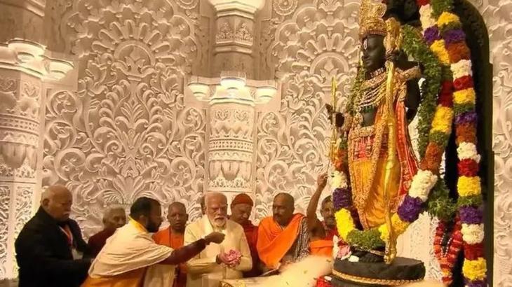 Hindistan Başbakanı Modi, Hindular tarafından yıkılan Babür Camisi’nin yerine inşa edilen tapınağı açtı