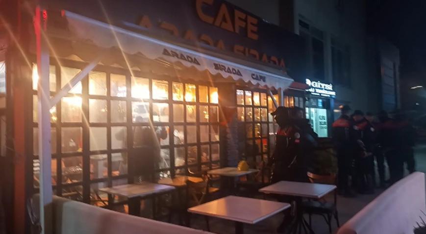 Esenyurt’ta kafede silahlı kavga! 3 kişi yaralandı