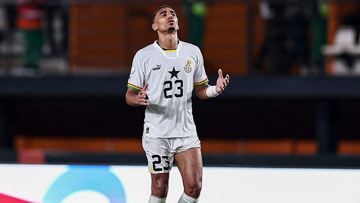 Fenerbahçe’de Djiku gelişmesi! Ayağının tozuyla Başakşehir maçı kadrosuna alındı