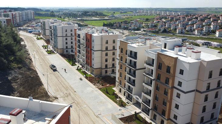 Adana’da 1589 deprem konutu hak sahiplerine teslim ediliyor