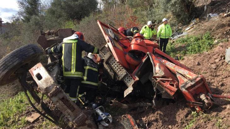 Uçuruma yuvarlanan kamyon paramparça oldu: 1 ölü
