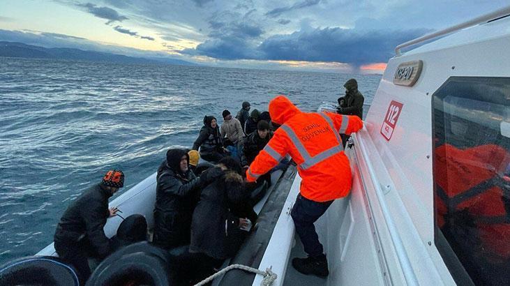 Yunanistan’ın geri ittiği 37 kaçak göçmen kurtarıldı