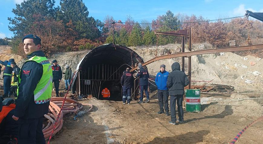 Kömür ocağında göçük! 1 işçi mahsur kaldı