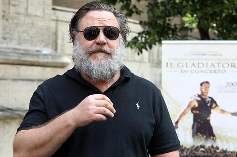 Russell Crowe: İngiltere'de kafası kesilerek idam edilen son kişinin soyundan geliyorum!