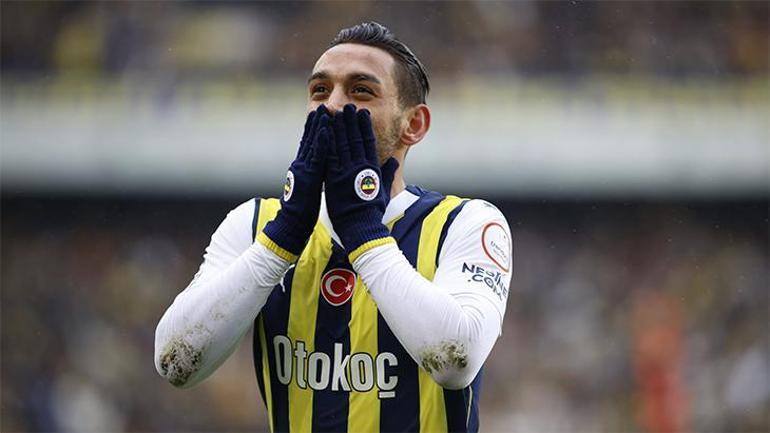 Fenerbahçe'de İrfan Can Kahveci fırtınası! Kariyerinde bir ilke imza attı