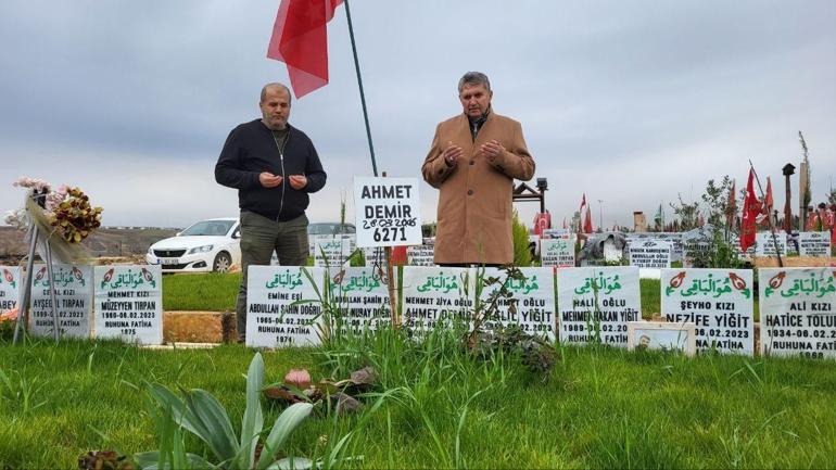 Depremzede baba kayıp eşi ve oğlunu arıyor