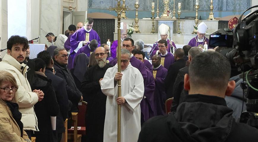 Santa Maria İtalyan Kilisesi’nde kefaret ayini