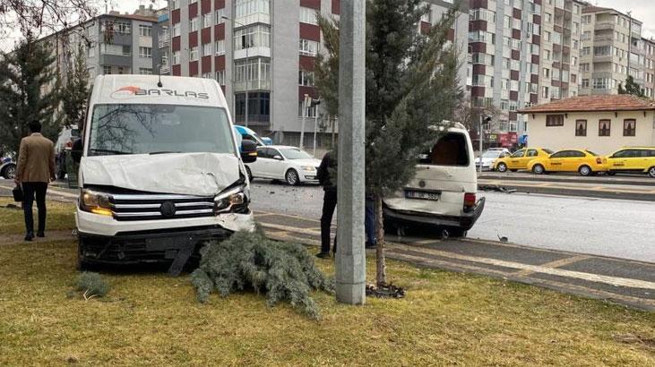 Kayseri’de kaza! Savrulan araç yayaya çarptı