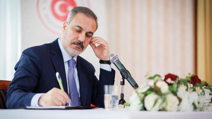 Hakan Fidan, Almanya’da Türk vatandaşları ve STK temsilcileri ile bir araya geldi