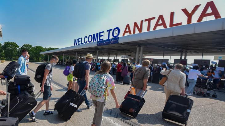 Turizmin gözde merkezi Antalya’da 60 milyar dolar hedefi