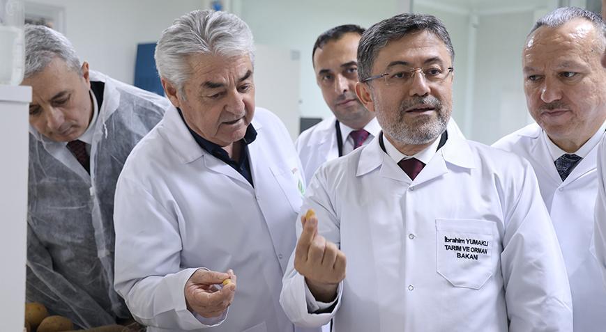 Bakan Yumaklı: Örnek olan bir ülke konumuna geldik