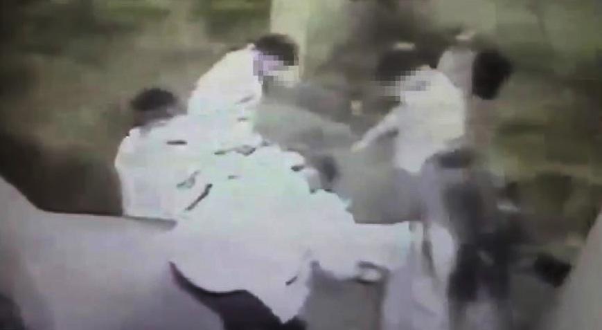 Adana’da vahşet! Önce bıçakladılar sonra üzerine çıkıp zıpladılar