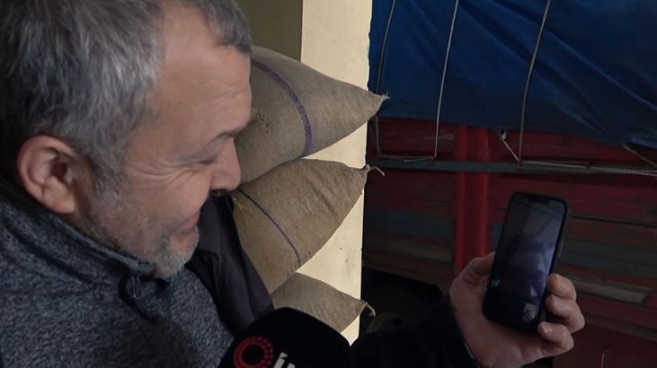 Otostop yaparken tanıştığı kişiden 100 lira borç istedi! Hesabına gelen para şaşkına çevirdi!