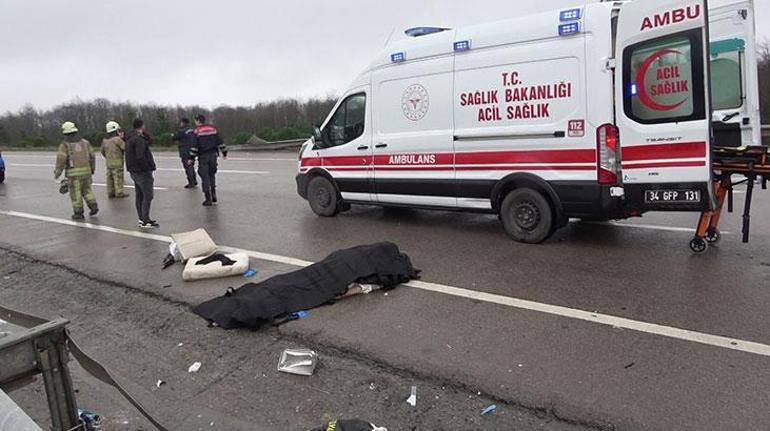 Şile'de minibüs bariyerlere çarptı: 1 ölü, 6 yaralı