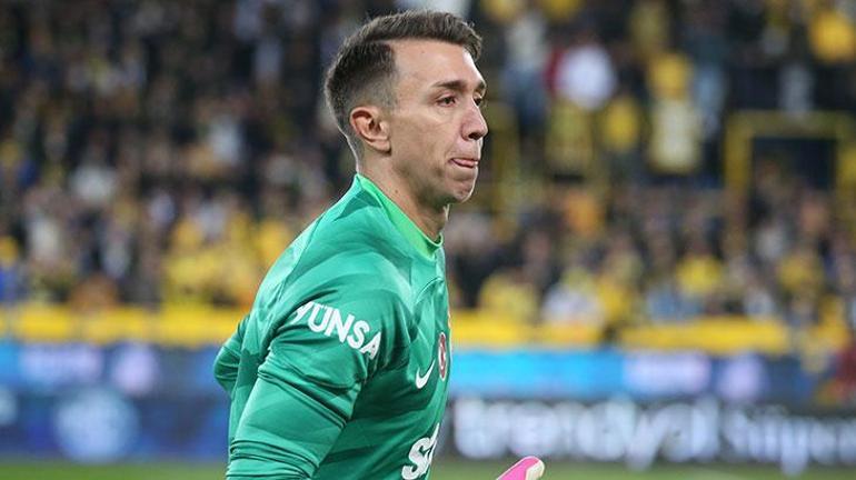 SON DAKİKA | Galatasaray'da Muslera gerçekleri! Nevzat Dindar duyurdu: İmzalamazsa ikisinden biri gelecek