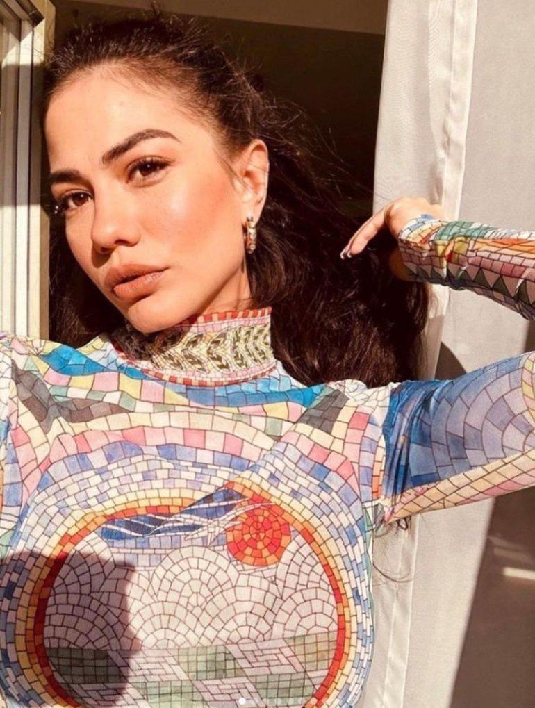 Demet Özdemir'in ceketinin fiyatı dudak uçuklattı!