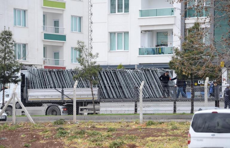 Nevruz hazırlığı! 10 kilometreyi bulan bariyerler