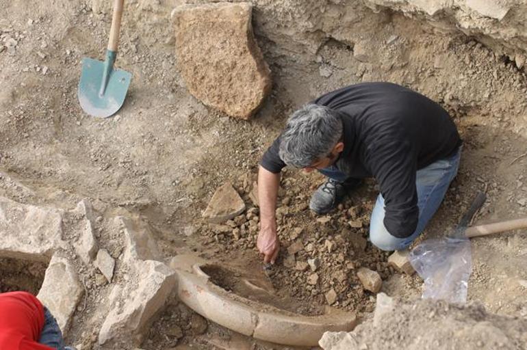 Bozcaada'da bulundu! Çok sayıda çocuk mezarı tespit edildi