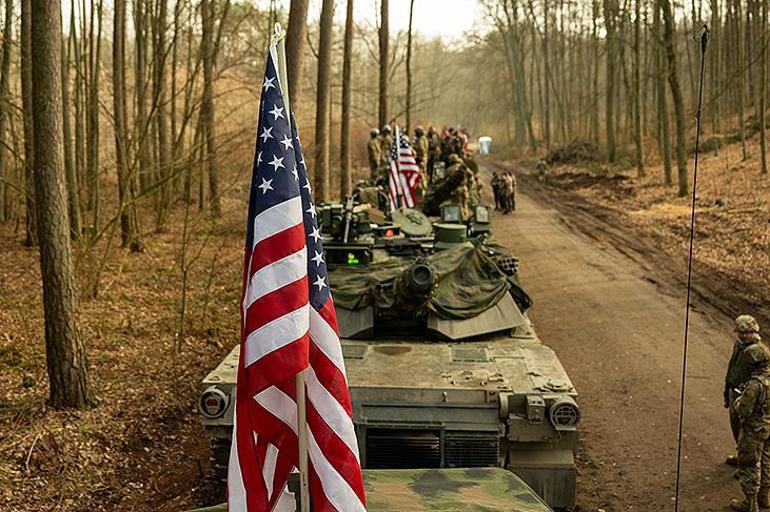 Amerikan ordusu günler sonra fotoğrafı yayınladı! NATO ise Fetesti'den ayrılan Türk jetlerini paylaştı