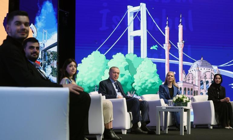 Gençlik buluşmasında Şafak Türküsü! İstanbul'da duygu dolu anlar