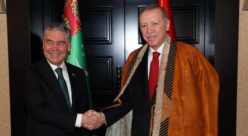 Cumhurbaşkanı Erdoğan, Gurbangulu Berdimuhamedov ile bir araya geldi