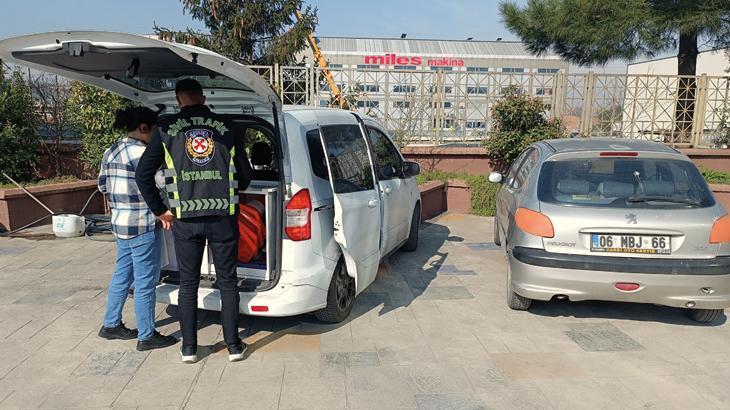 Sultanbeyli’de araçla kaldırıma çıkıp yol istediler! Cezaları belli oldu